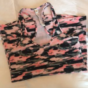Pink camo lululemon tank top